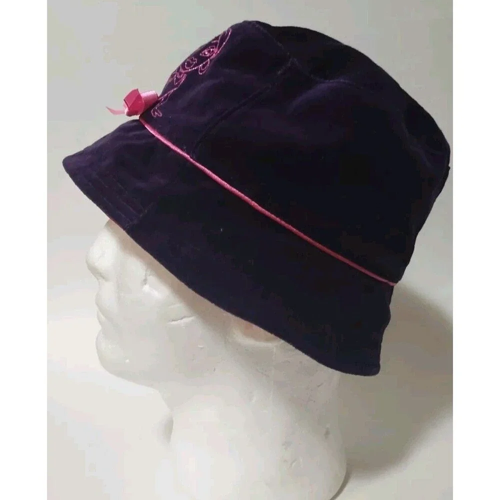 2004 BRATZ MGA Entertainment Inc. Girl Youth Bucket Hat Purple Velvet NEW! NOS